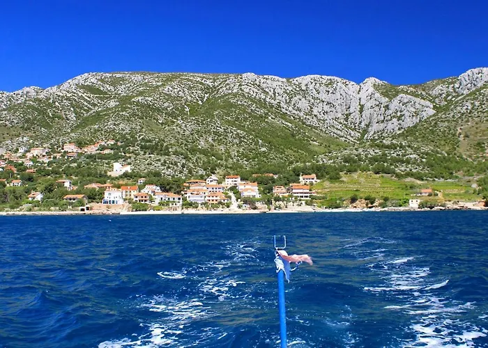 Apartments And Rooms By The Sea Zavala, Hvar - 8784 Гостевой дом