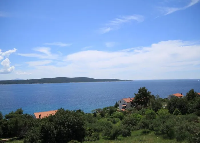 Apartments And Rooms By The Sea Zavala, Hvar - 8784 Гостевой дом Завала