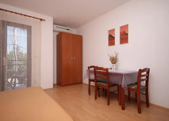 Apartments And Rooms By The Sea Zavala, Hvar - 8784