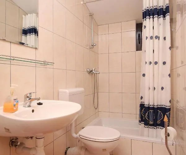Apartments And Rooms By The Sea Zavala, Hvar - 8784