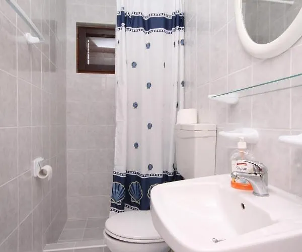 Apartments And Rooms By The Sea Zavala, Hvar - 8784