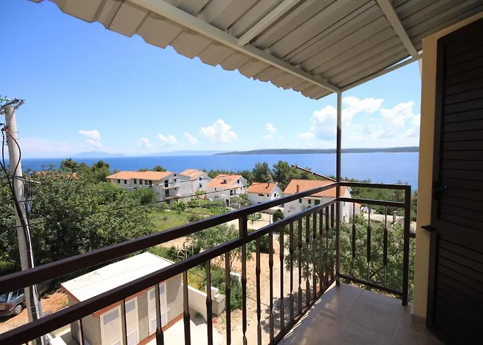 Apartments And Rooms By The Sea Zavala, Hvar - 8784 Гостевой дом 3*
